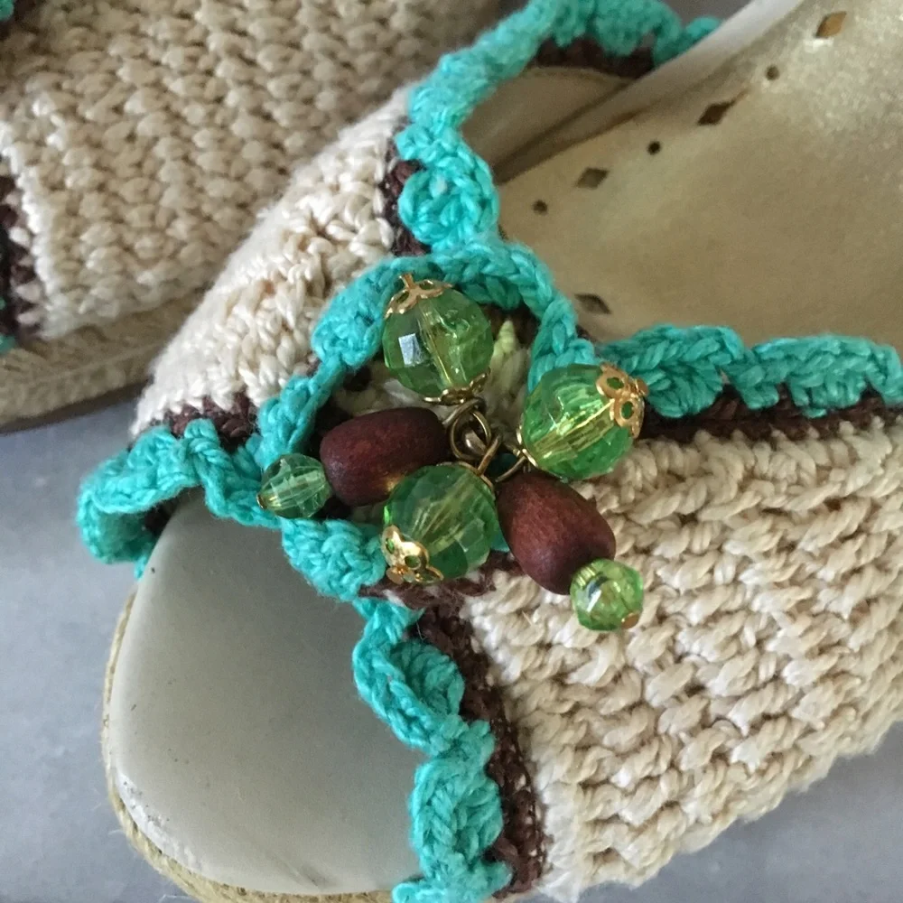 MiNt BCBG eSpAdRiLlE wEdGe sAnDaLs